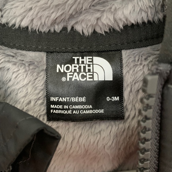 The North Face Oso Fur Hooded Jacket - Picture 6 of 6